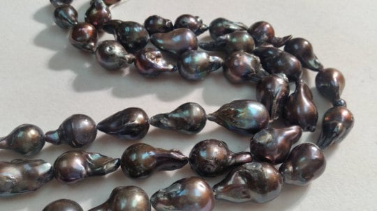 Peacock Freshwater Pearl Baroque Size Approx 12-13MM Approx 19 Pc in one strand, Good Quality Pearl .cultured pearl necklace , AAA Quality