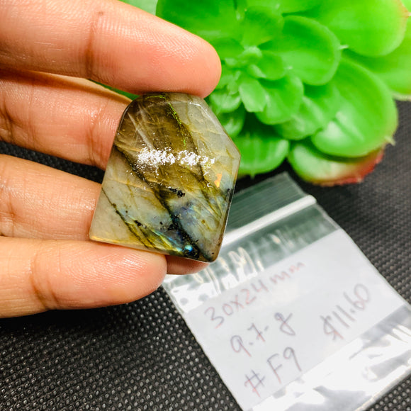 Labradorite Cabochon  30x24 mm AAA,Code (F-9) weight 9.7-gm Labradorite  Cabochon- Labradorite Gemstone- Natural Labradorite cabs