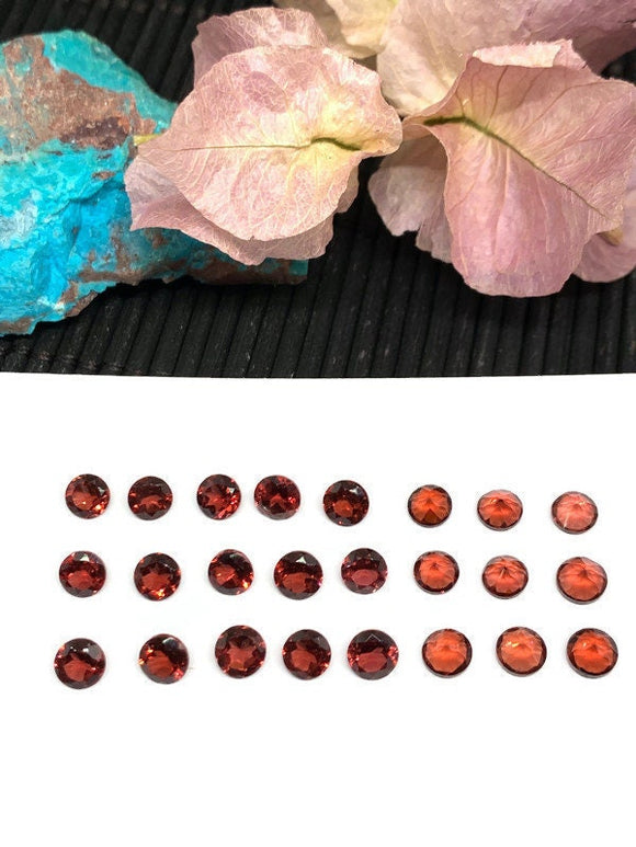 Pack of 8 Pcs Mozambique Garnet Round Faceted 5 mm size - Code #G18 -Garnet Cut Stone -Natural Garnet Loose Stone - AAA Quality Stones