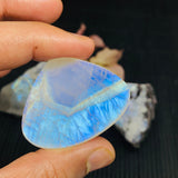 Moonstone Cabochon 41X33 mm Size Code S286 Weight 18.85 gm AAA Quality - Natural Rainbow Moonstone Cabochon Origin India