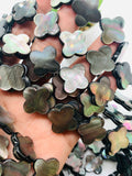 Black Mother of Pearl Flower Beads • 18 mm Size • 40 cm length • AAA Quality • Natural Black Mother of Pearl