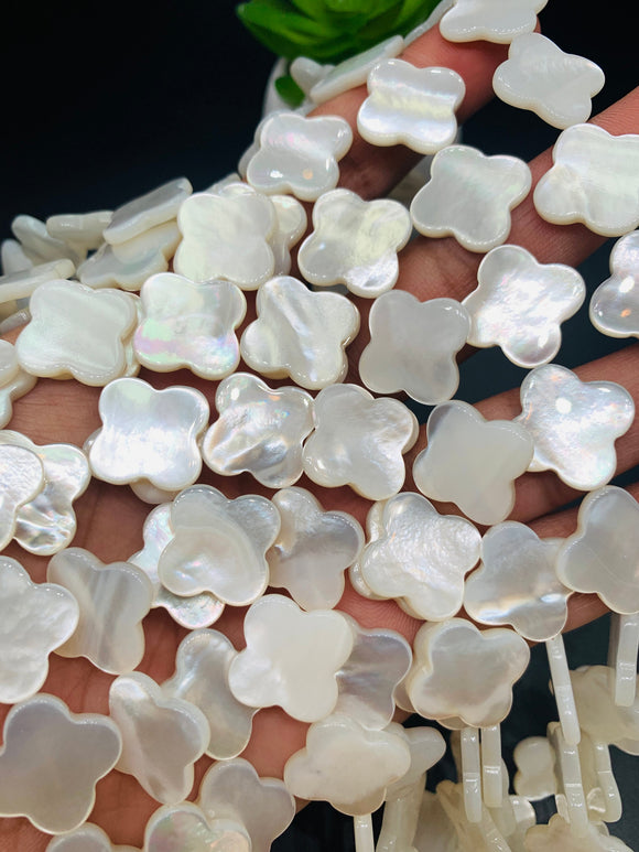 White Mother of Pearl Flower Beads • 18x18 mm Size • 40 cm length • AAA Quality • Natural White Mother of Pearl