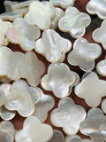 White Mother of Pearl Flower Beads • 20x20 mm Size • 40 cm length • AAA Quality • Natural White Mother of Pearl