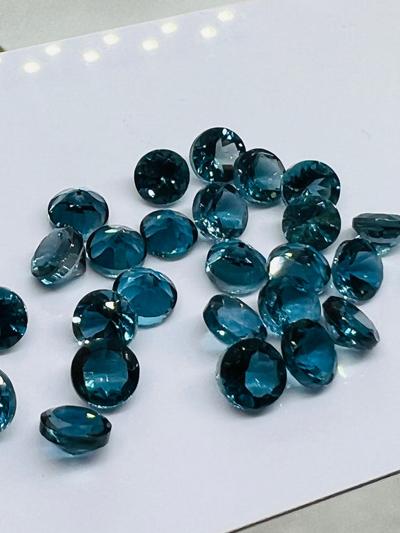 London Blue Topaz 4MM Faceted Round  -  AAA Quality  - Pack 2 Piece -  Natural London Blue Topaz Stone -  Loose gemstone