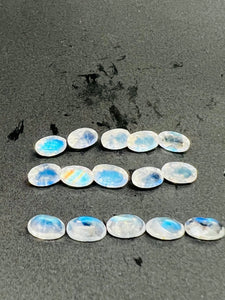 Moonstone Faceted 5X3MM Oval, AAA Quality Moonstone Faceted - Pack of 5 Piece, Oval shape loose cut stone.