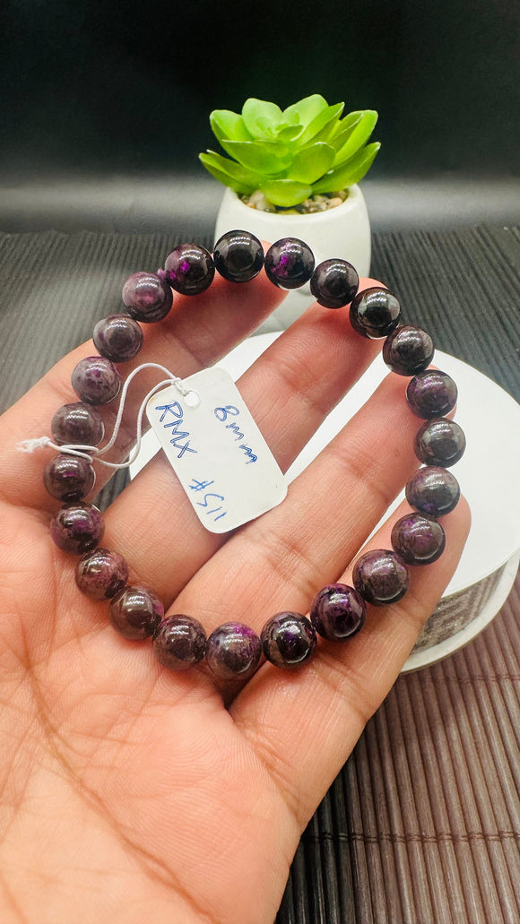 Sugulite Bracelet 8 mm Size • Code S11 • AAA Quality • Sugulite Round Bracelet 7.5 Inch Length • Natural Sugulite - Purple Color