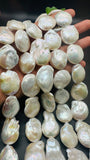 Pearl Flat Baroque beads 24-25x 30-35 mm - AAA Quality -Natural Pearl Baroque- Length 16" - Very Fine Quality