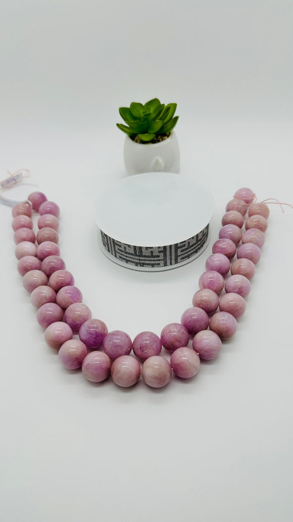 Kunzite Round Beads - 18 mm Size - Length 40cm - AAA Quality -Rare Available - Natural Kunzite Beads -Origin Brazil