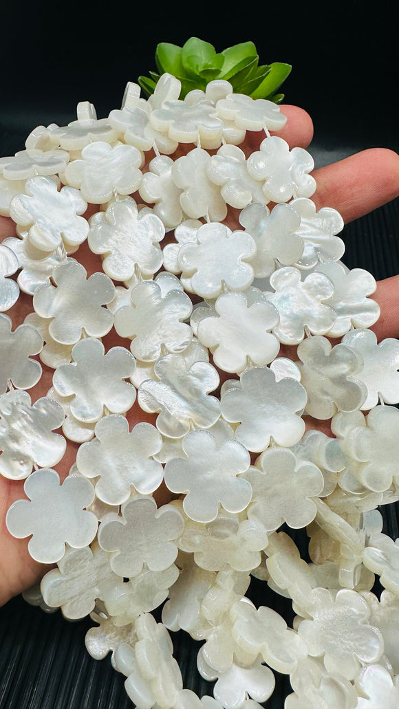 White MOP  Flower Beads • 18x18 mm Size • 5 Petal Flower - 40 cm length • AAA Quality • Natural White Mother of Pearl