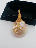 Freshwater Pearl pendant with wire wrapping, Silver wire with Gold plating, good luster on pearl.