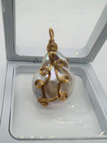 Freshwater Pearl pendant with wire wrapping, Silver wire with Gold plating, good luster on pearl.