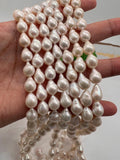 Pearl baroque shape, 8-9mm size, Natural Freshwater cultured Pearl, baroque shape, 8X11 mm size. good luster.