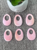 Queen Conch Oval Pendent 25x35 mm - Pack of 1 Piece -queen conch shell, hand made Pendant .