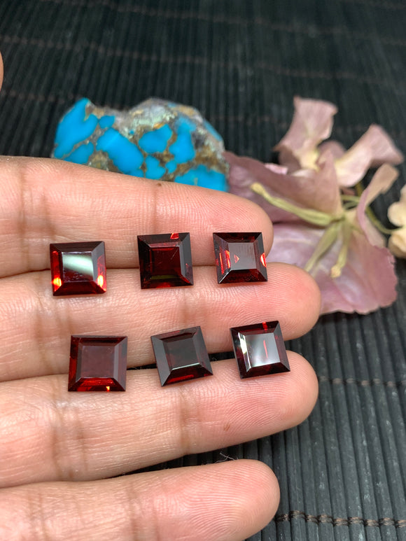 Garnet Cushion Faceted 9x9 mm- Code #G11 - Garnet Square Cut - Garnet Loose Stone - AAA Quality Stones- Pack of 1 Piece