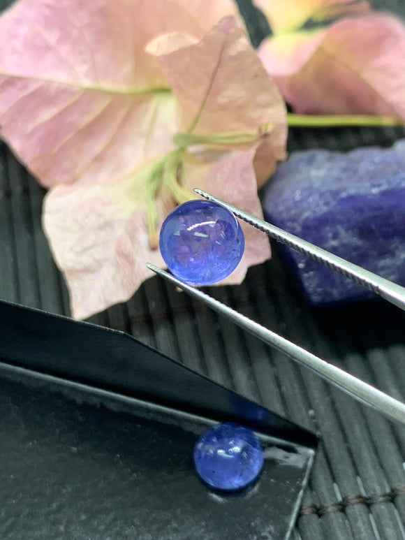 8mm Tanzanite Cabochon Round Calibrated Size Code #T138 -4A Super Quality Natural Tanzanite Cabs- Blue Color Tanzanites (1 Piece)